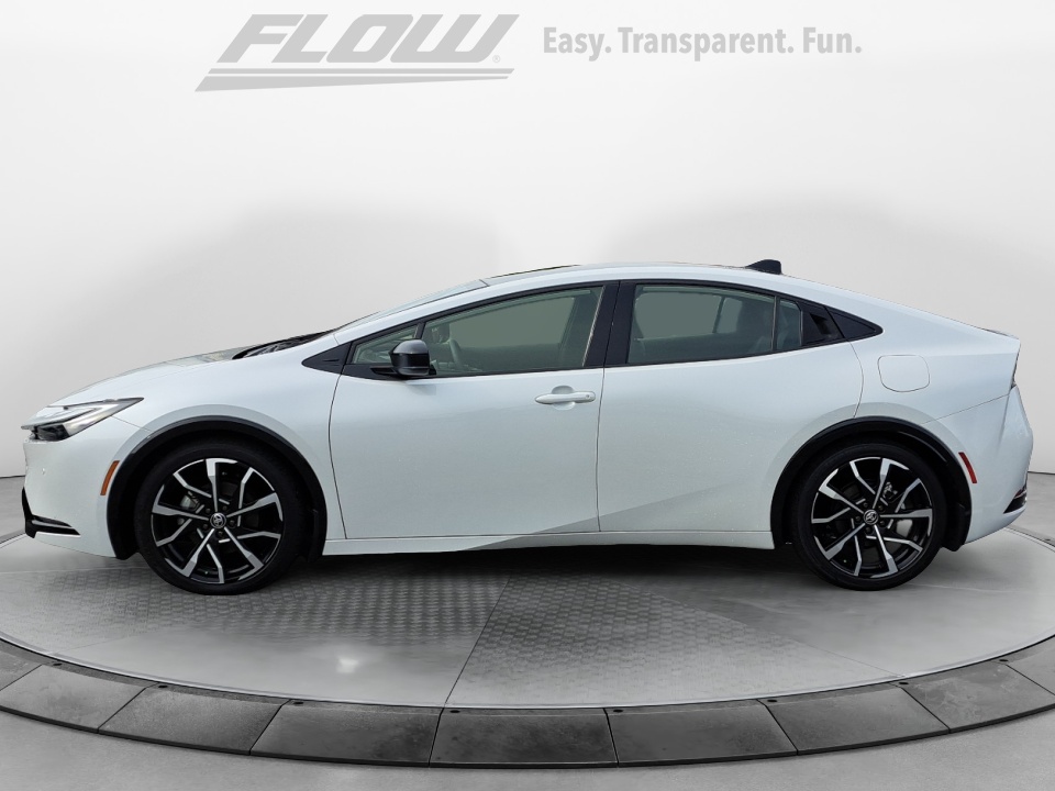 Vehicle image 11 of 39