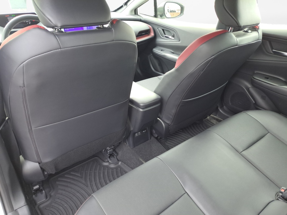 Vehicle image 17 of 39