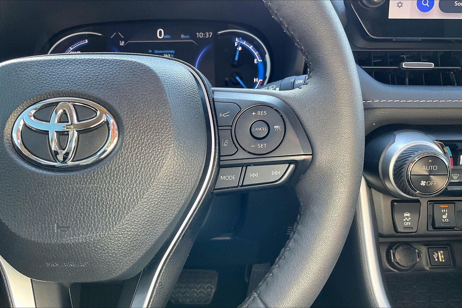 2024 Toyota RAV4 Hybrid XLE Premium Image 21 of 34