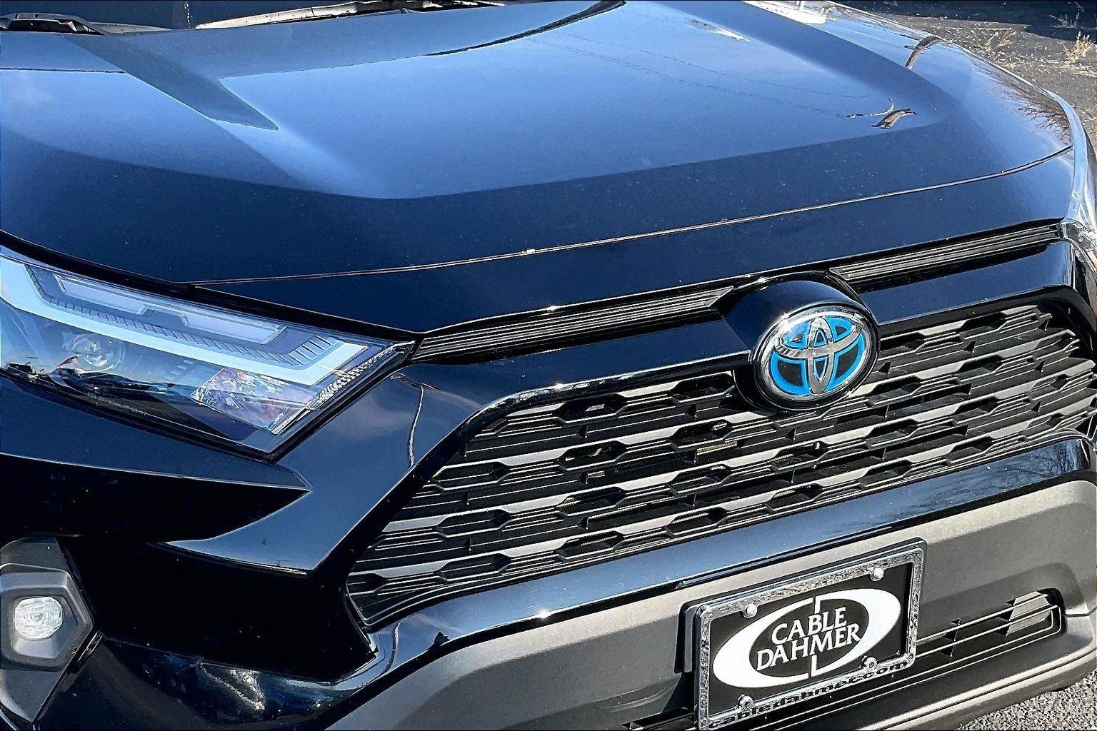 2024 Toyota RAV4 Hybrid XLE Premium Image 29 of 34