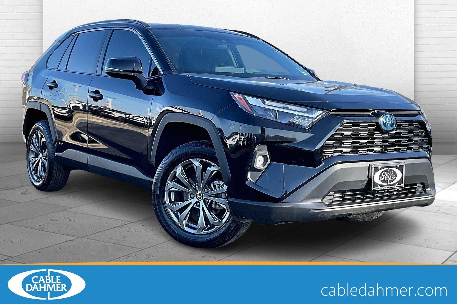 2024 Toyota RAV4 Hybrid XLE Premium Image 3 of 34