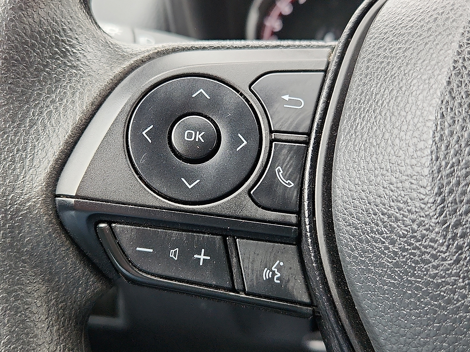 Vehicle image 15 of 16