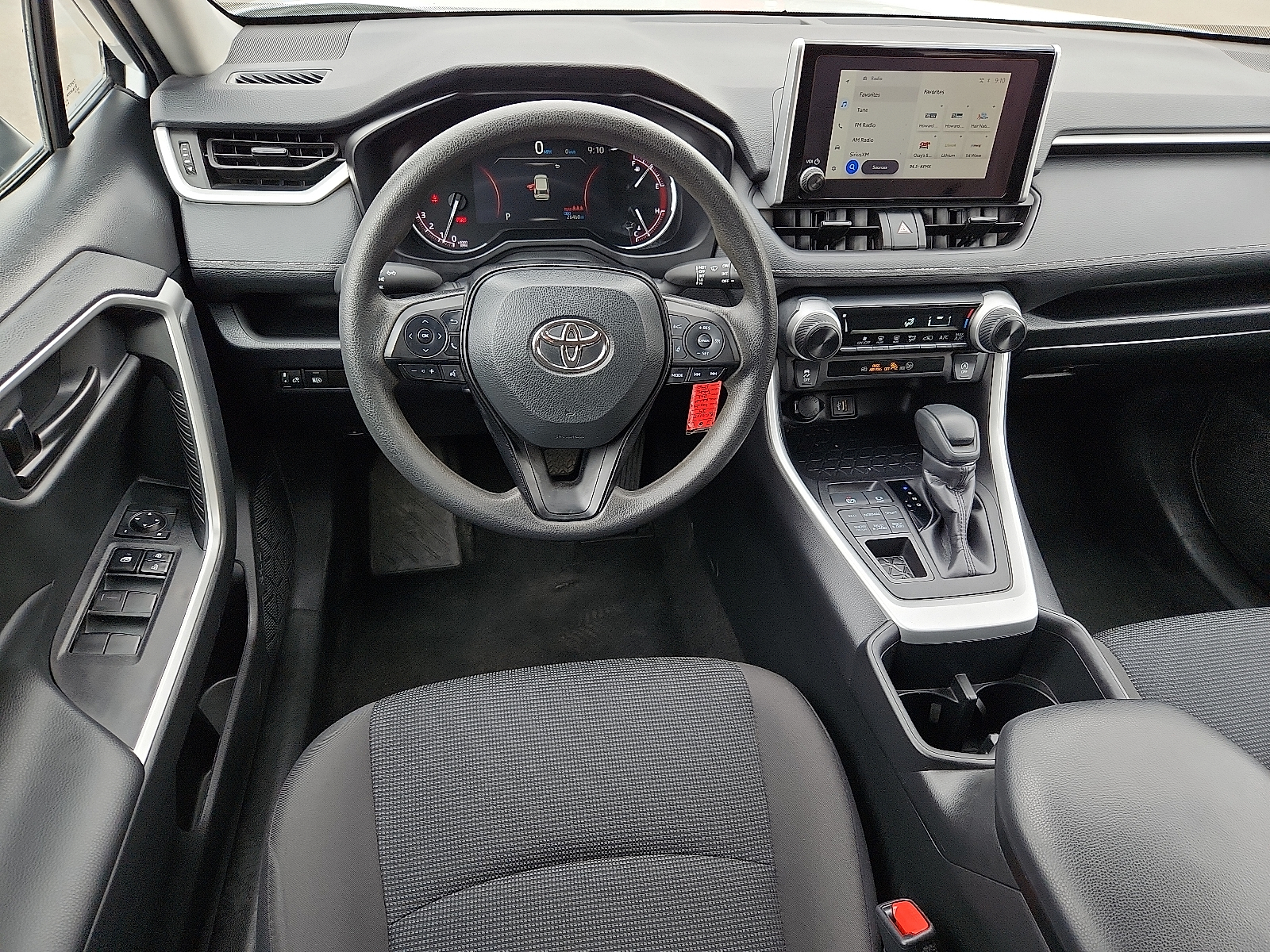 Vehicle image 10 of 16