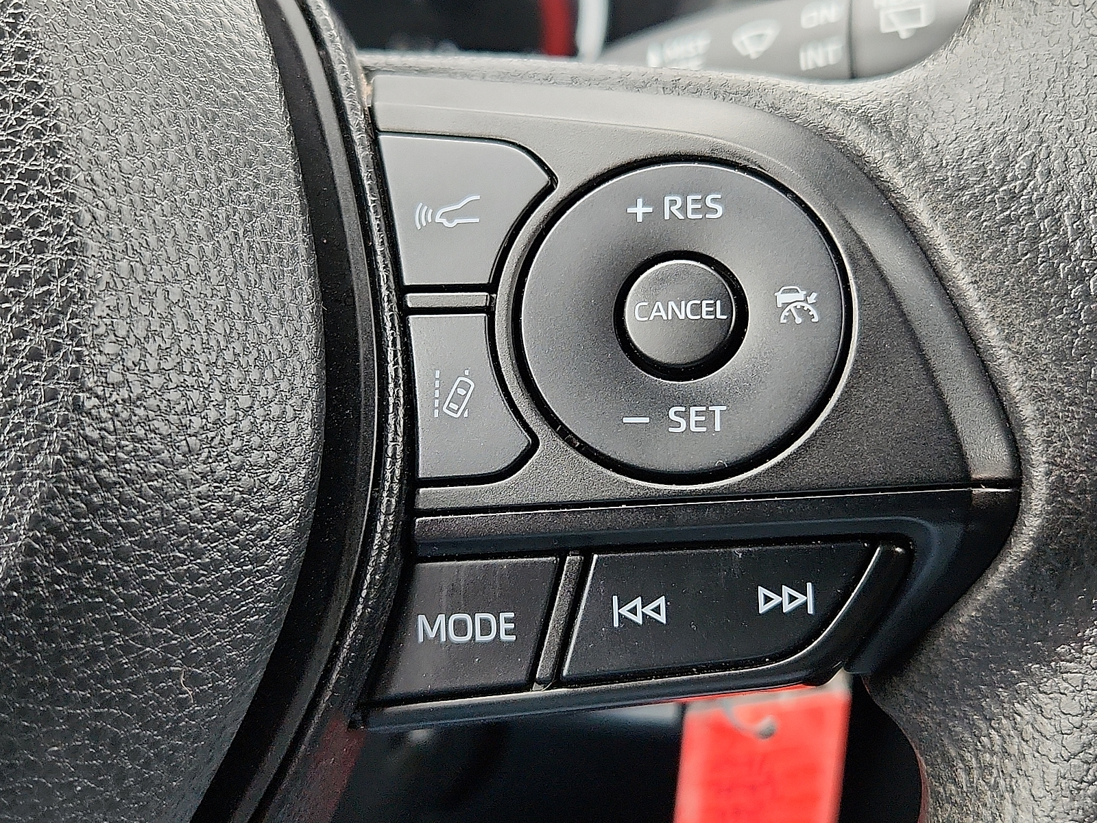 Vehicle image 14 of 16