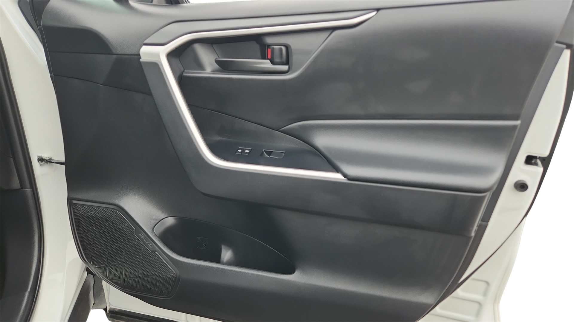 2024 Toyota RAV4 LE Image 24 of 27