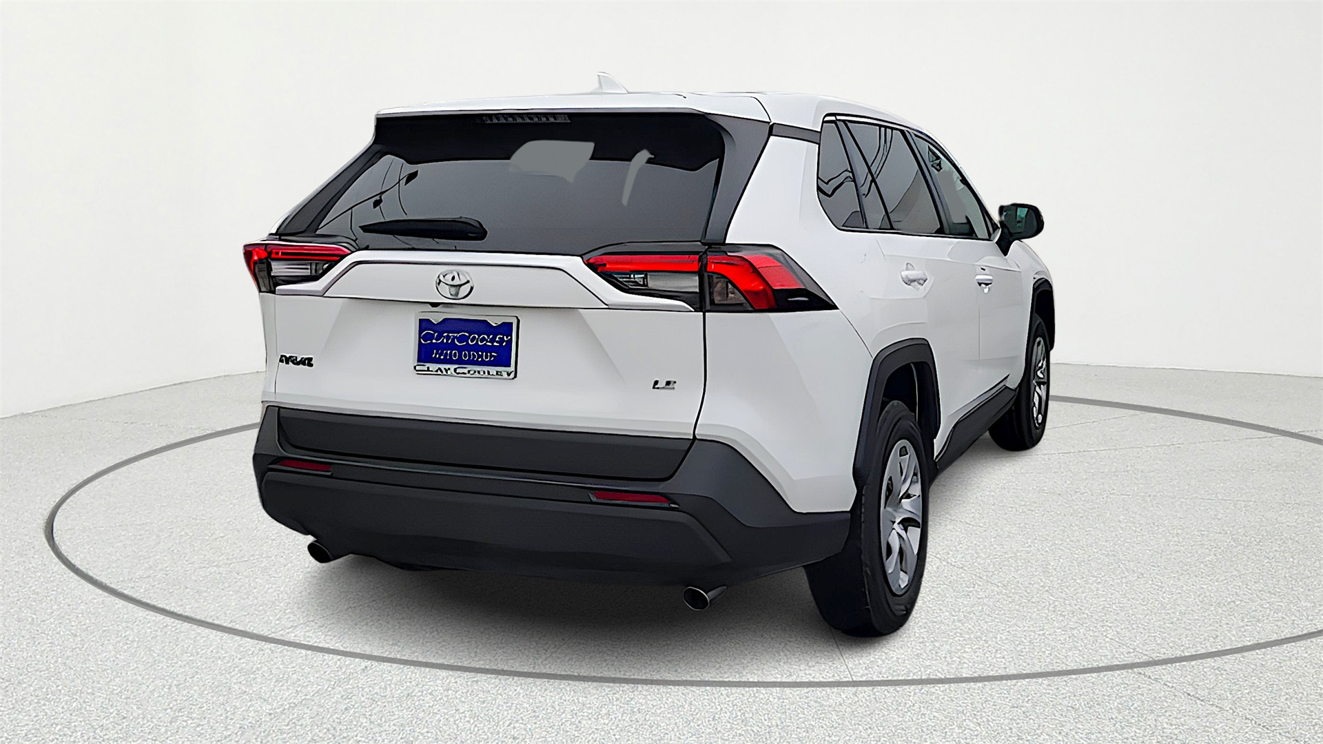 2024 Toyota RAV4 LE Image 5 of 27