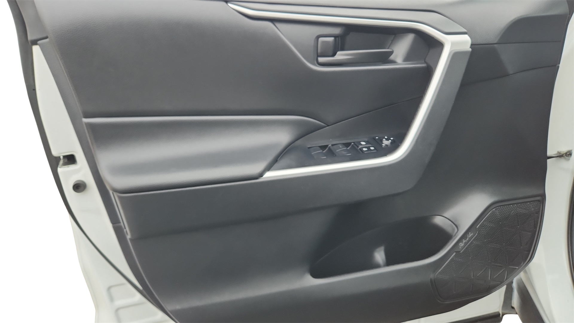 2024 Toyota RAV4 LE Image 21 of 27