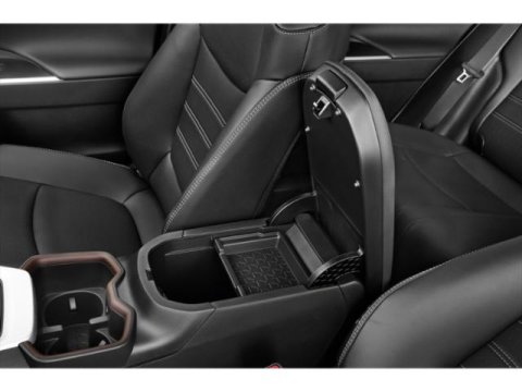 Vehicle image 14 of 15