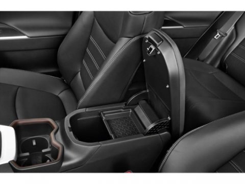 Vehicle image 14 of 15
