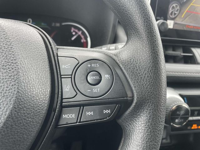 Vehicle image 29 of 33