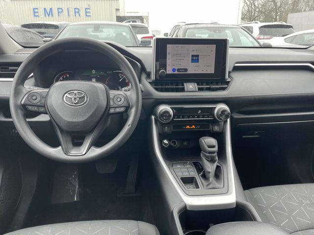 Vehicle image 14 of 33