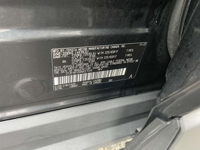Vehicle image 20 of 33