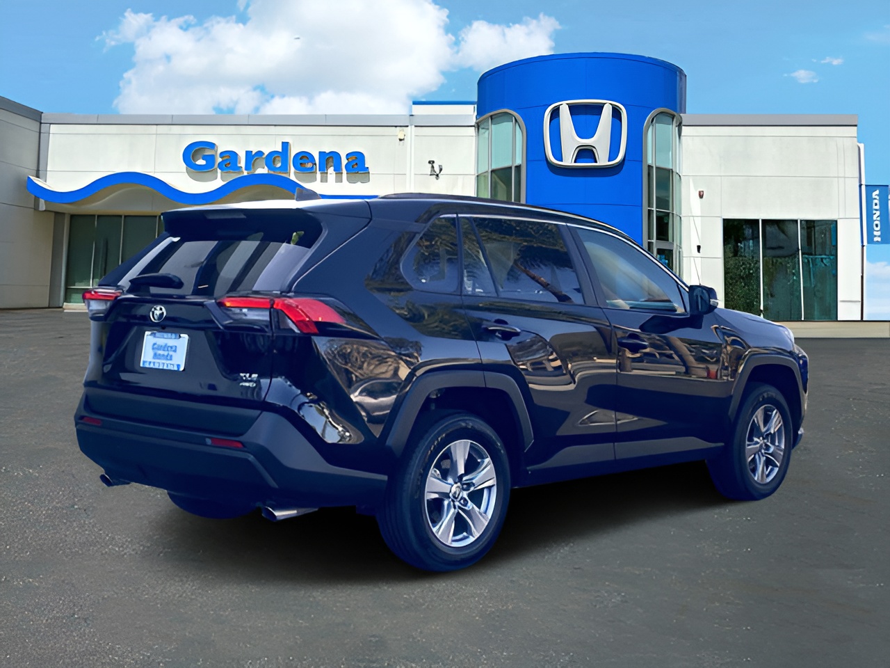 Vehicle image 35 of 38