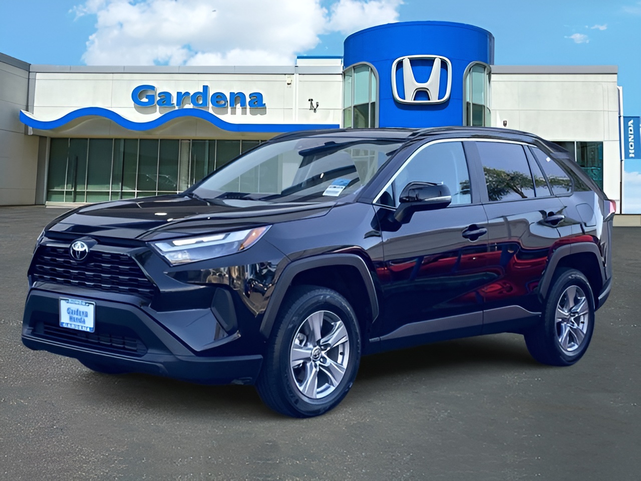 Vehicle image 32 of 38
