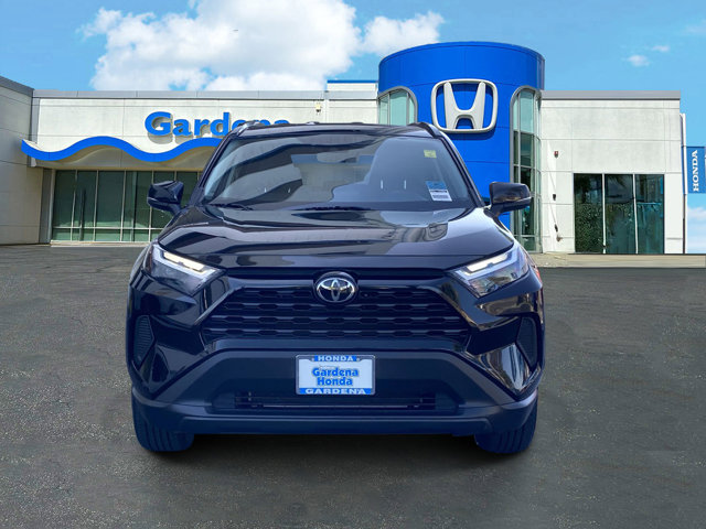 Vehicle image 3 of 38