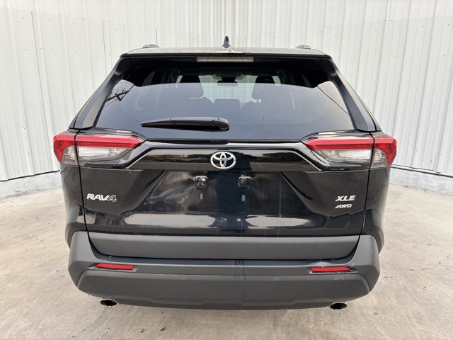 Vehicle image 5 of 37