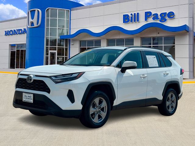 2024 Toyota RAV4 XLE Image 1 of 29