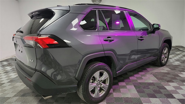 Vehicle image 2 of 27