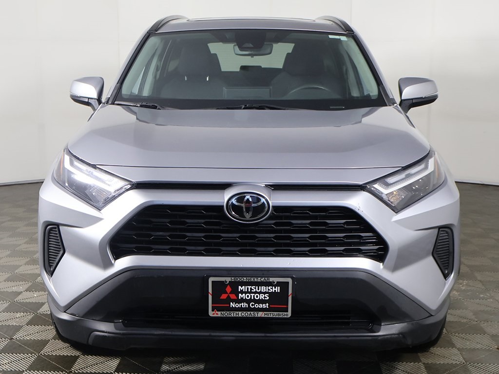 2024 Toyota RAV4 XLE Image 3 of 56