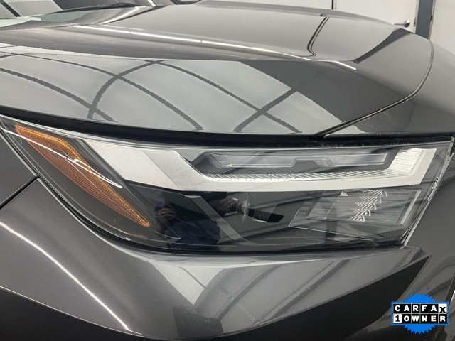 Vehicle image 27 of 31