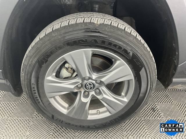 Vehicle image 29 of 31