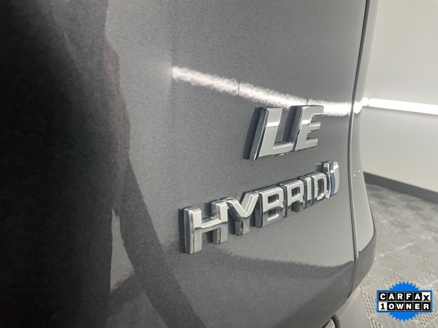 Vehicle image 26 of 31