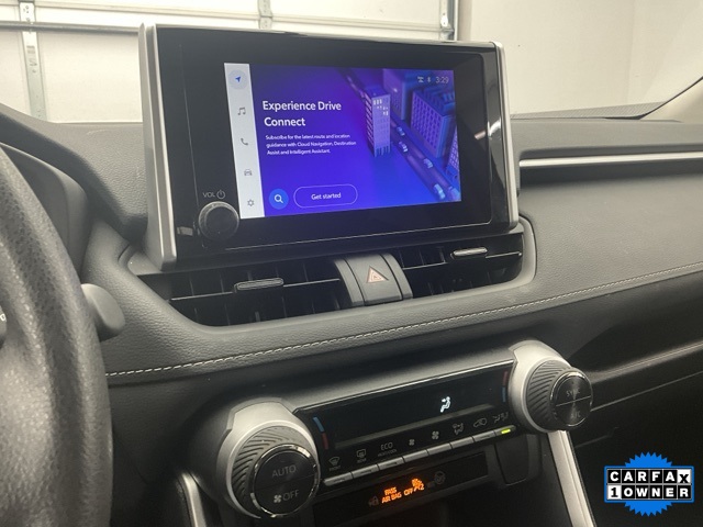 Vehicle image 13 of 31