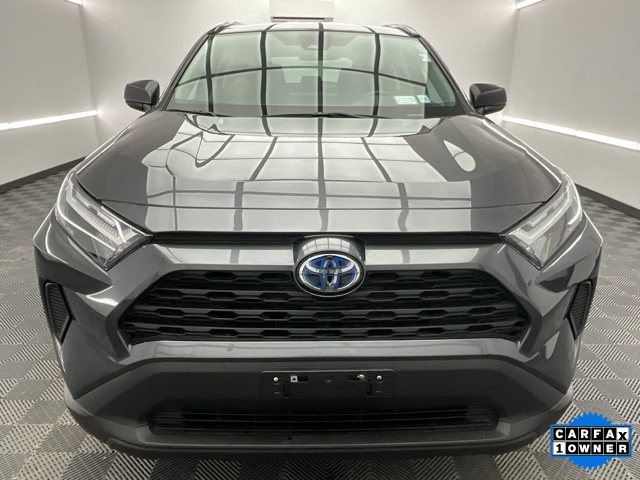 Vehicle image 2 of 31