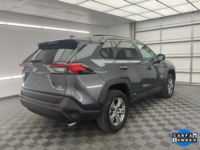 Vehicle image 4 of 31