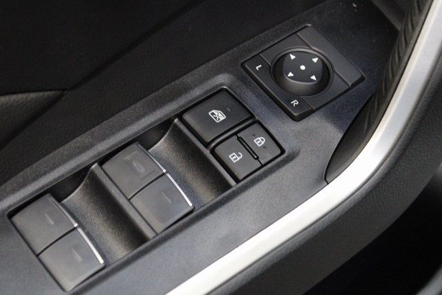 Vehicle image 25 of 26