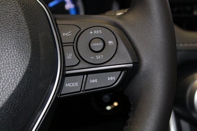 Vehicle image 12 of 26