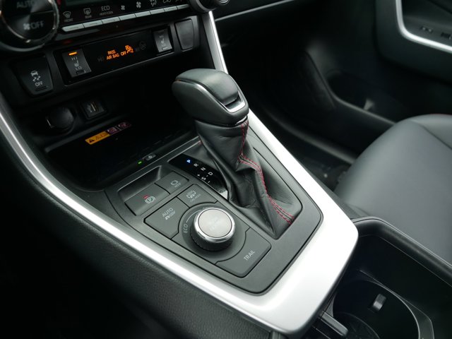 Vehicle image 24 of 35