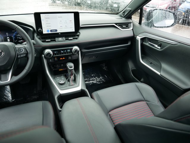 Vehicle image 11 of 35