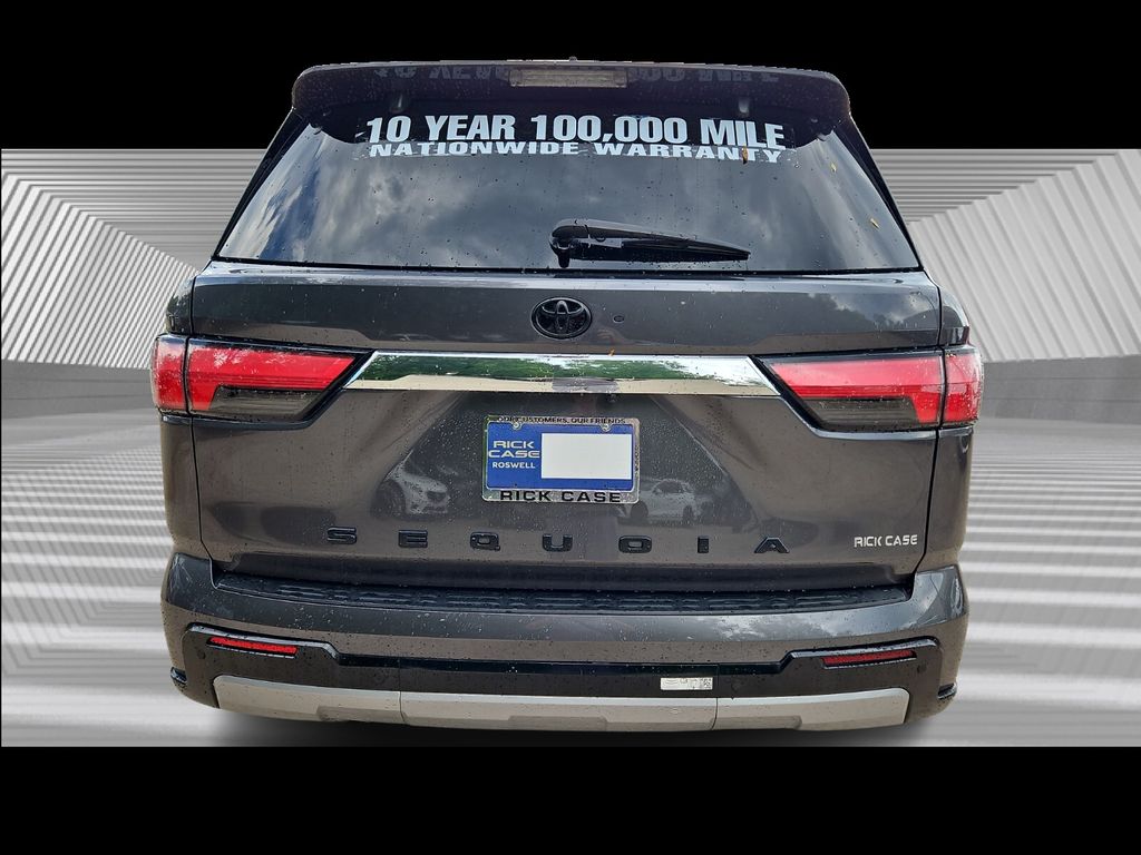 Vehicle image 5 of 43