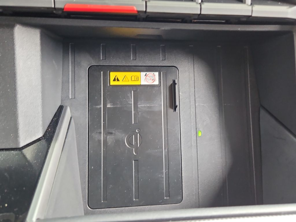 Vehicle image 42 of 43