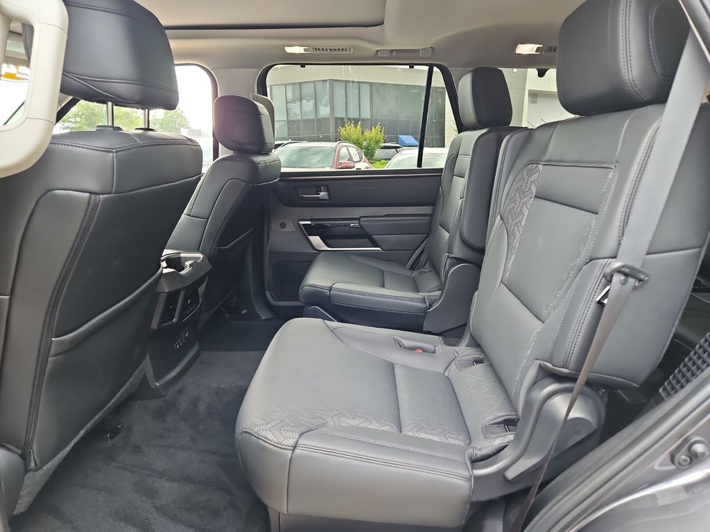 Vehicle image 12 of 43
