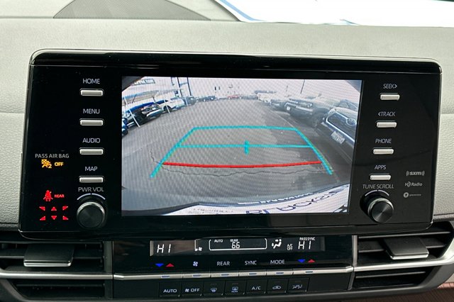 Vehicle image 20 of 29