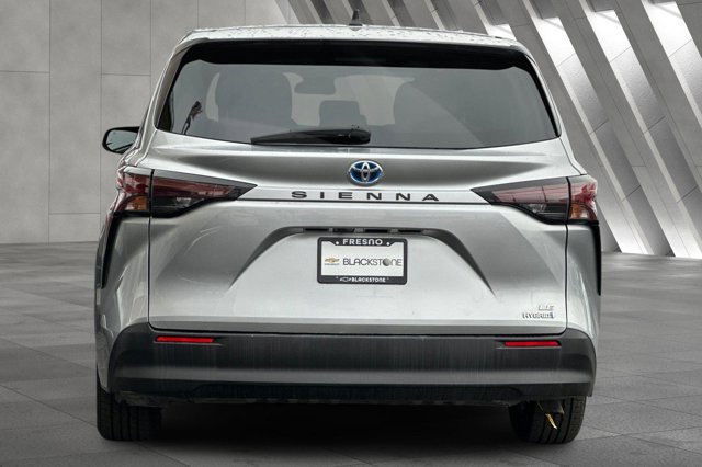 Vehicle image 5 of 29