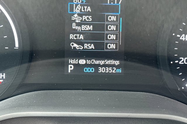 Vehicle image 26 of 29