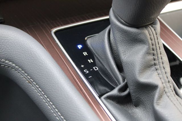 Vehicle image 23 of 39