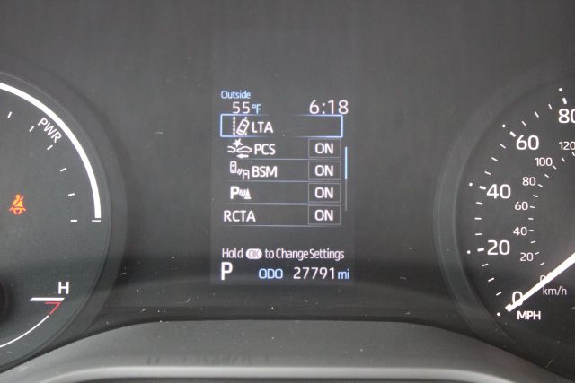Vehicle image 16 of 39