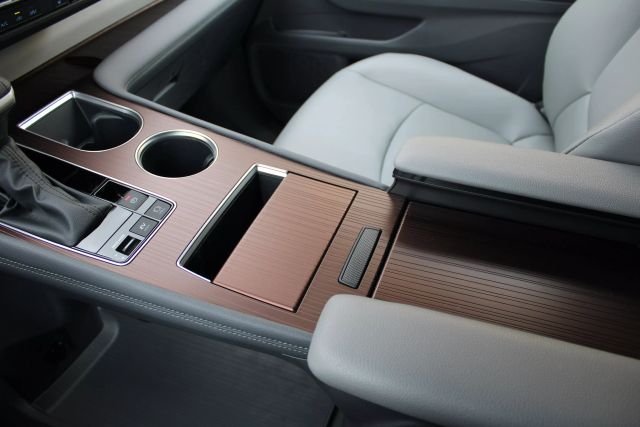 Vehicle image 19 of 39