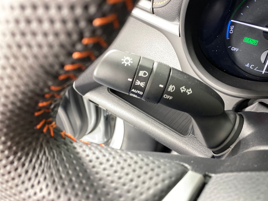 Vehicle image 19 of 50