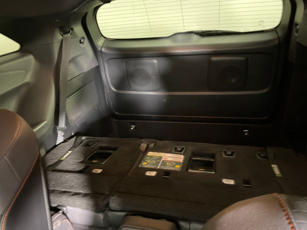 Vehicle image 29 of 50