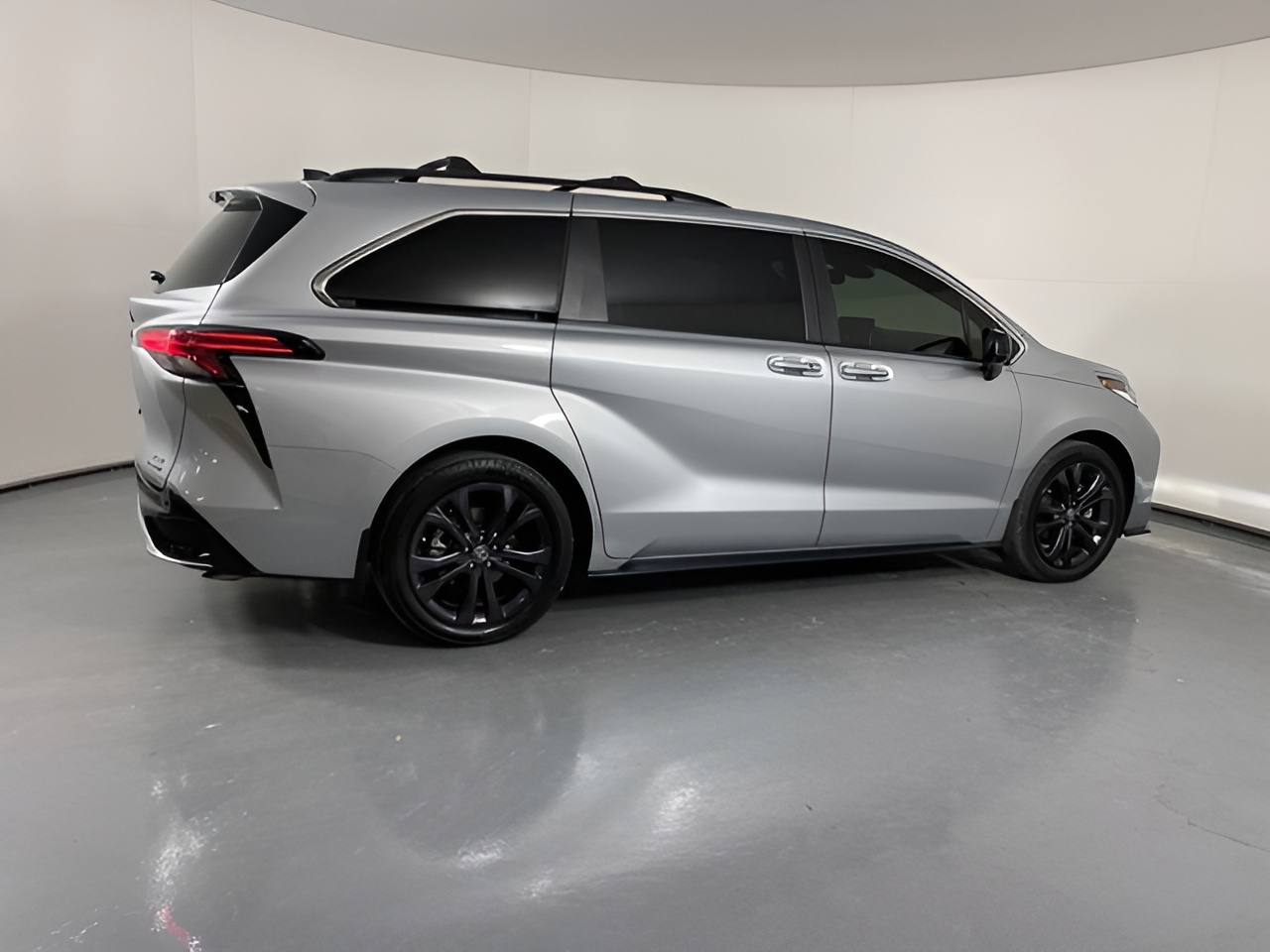 Vehicle image 48 of 50