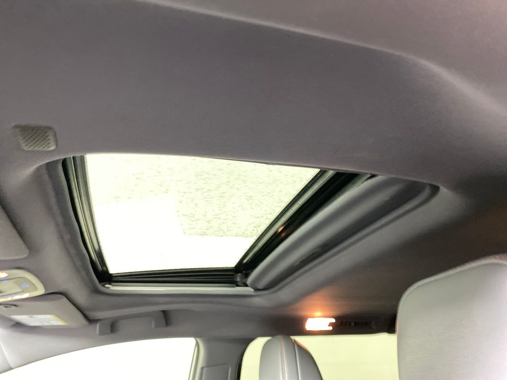 Vehicle image 10 of 50