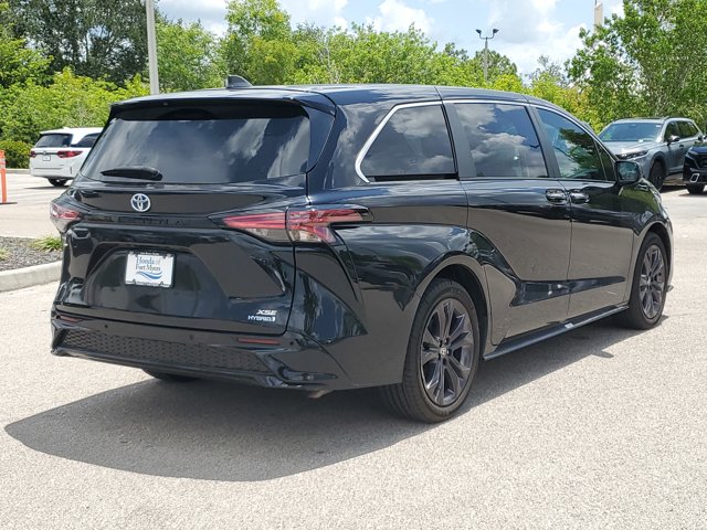Vehicle image 6 of 40