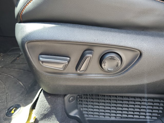 Vehicle image 24 of 40