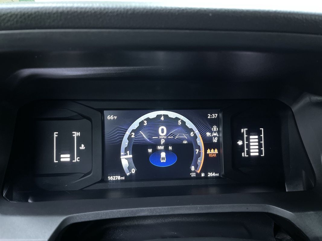 Vehicle image 19 of 29