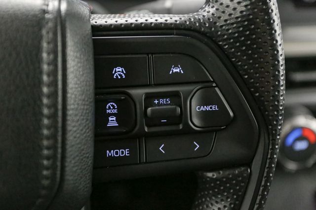 Vehicle image 35 of 50